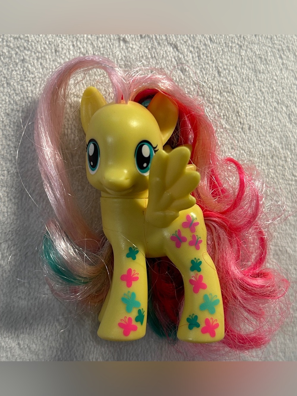 MY LITTLE PONY G4 brushable fluttershy neon rainbow power figure